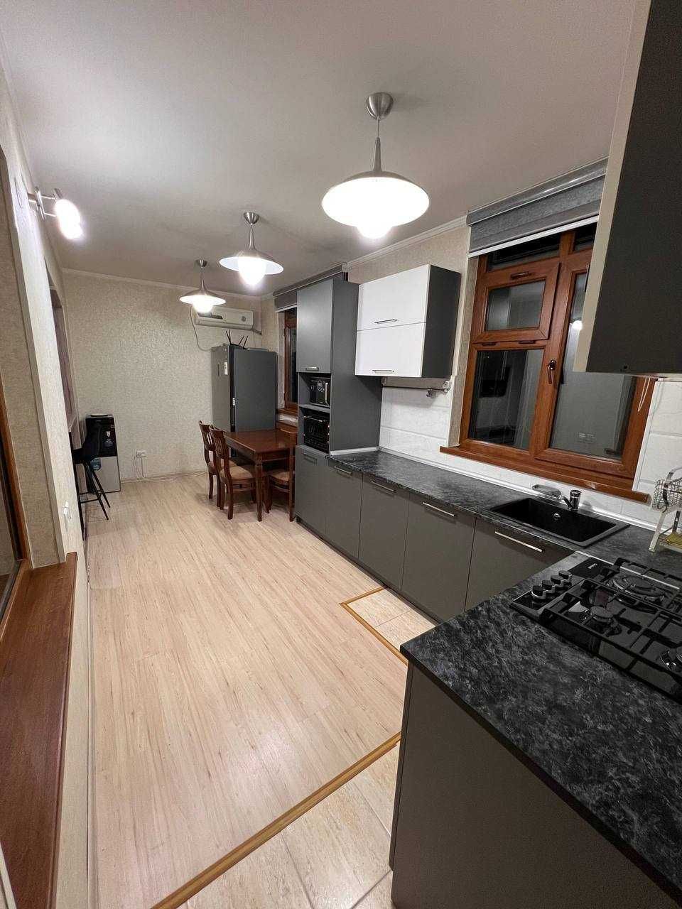 Продается 3комнатная квартира Ц1 Садык Азимова 77серия 62м2 КС