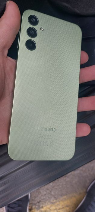 Samsung s22+ перфектен