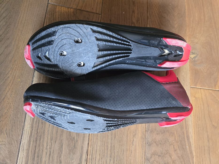 Обувки за колоездене