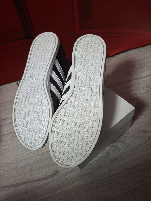 Adidasi Adidas dama