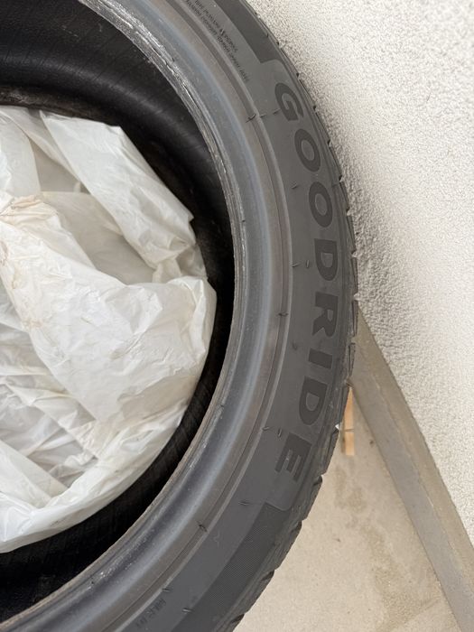 Anvelope de iarna 225/45/r18