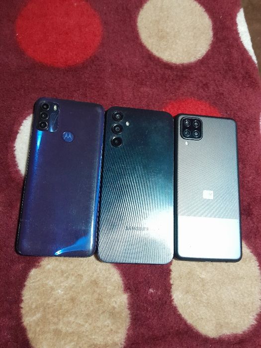 Vând telefoane Samsung note 8 samsung a14sis8..