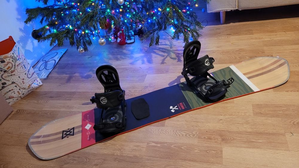 Placa snowboard EASY 162 cu legături NITRO