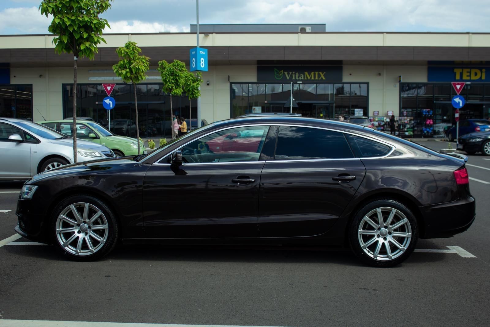 Vând Audi A5 2.0 TDI !