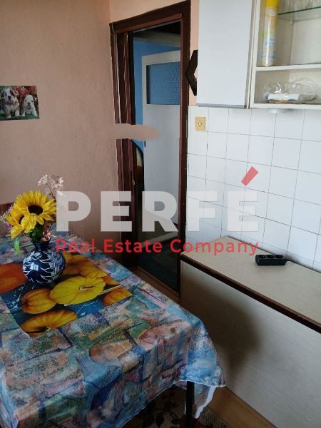 Дава се под наем Двустаен апартамент в Бургас, Славейков - 62 кв.м за 280.5 € - Снимка #2