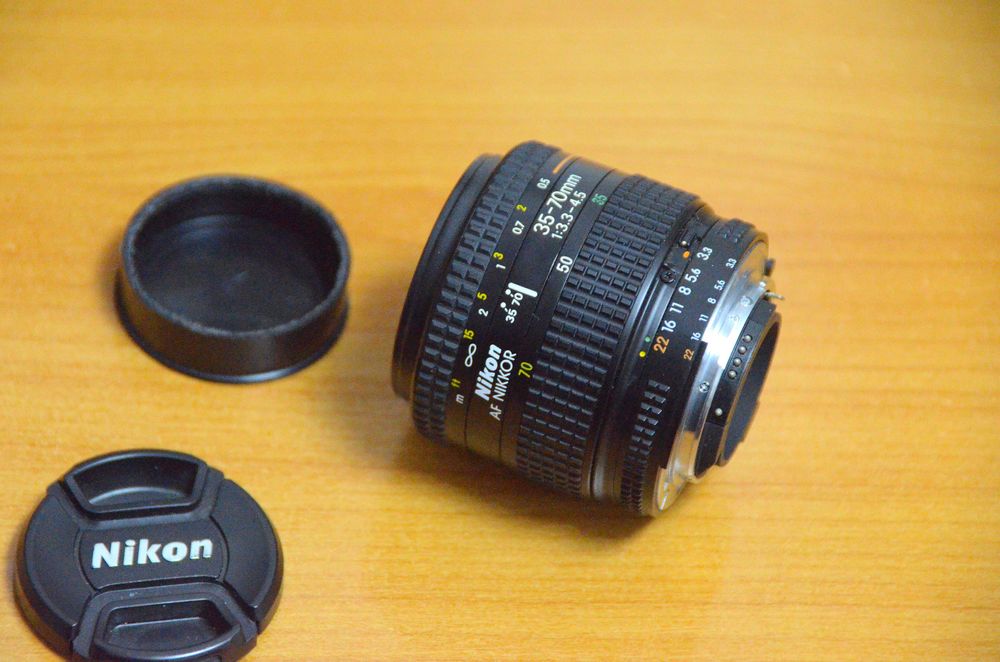 obiectiv Nikon  35-70 mm