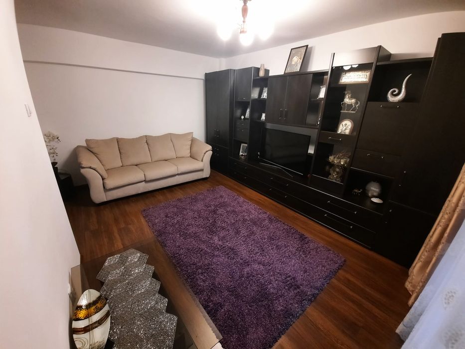 Apartament de închiriat 3 camere