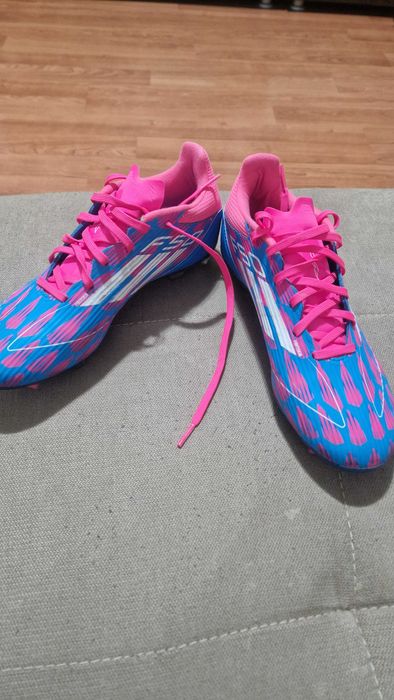 F50 LEAGUE /MULTI-GROUND - Ghete de fotbal cu crampoane turnate