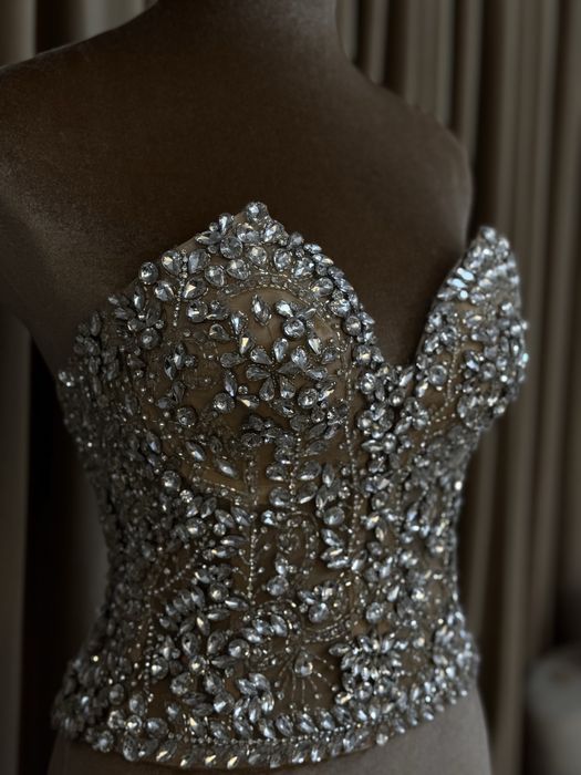 Corset cu pietre si cristale swarovski