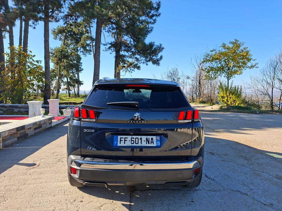 Peugeout 3008 1.2 Puretech 130cp Active Business - Carte service‼️