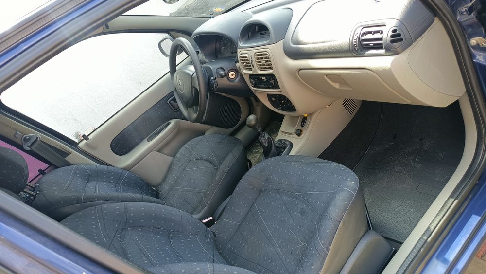 Renault Clio Symbol 2002