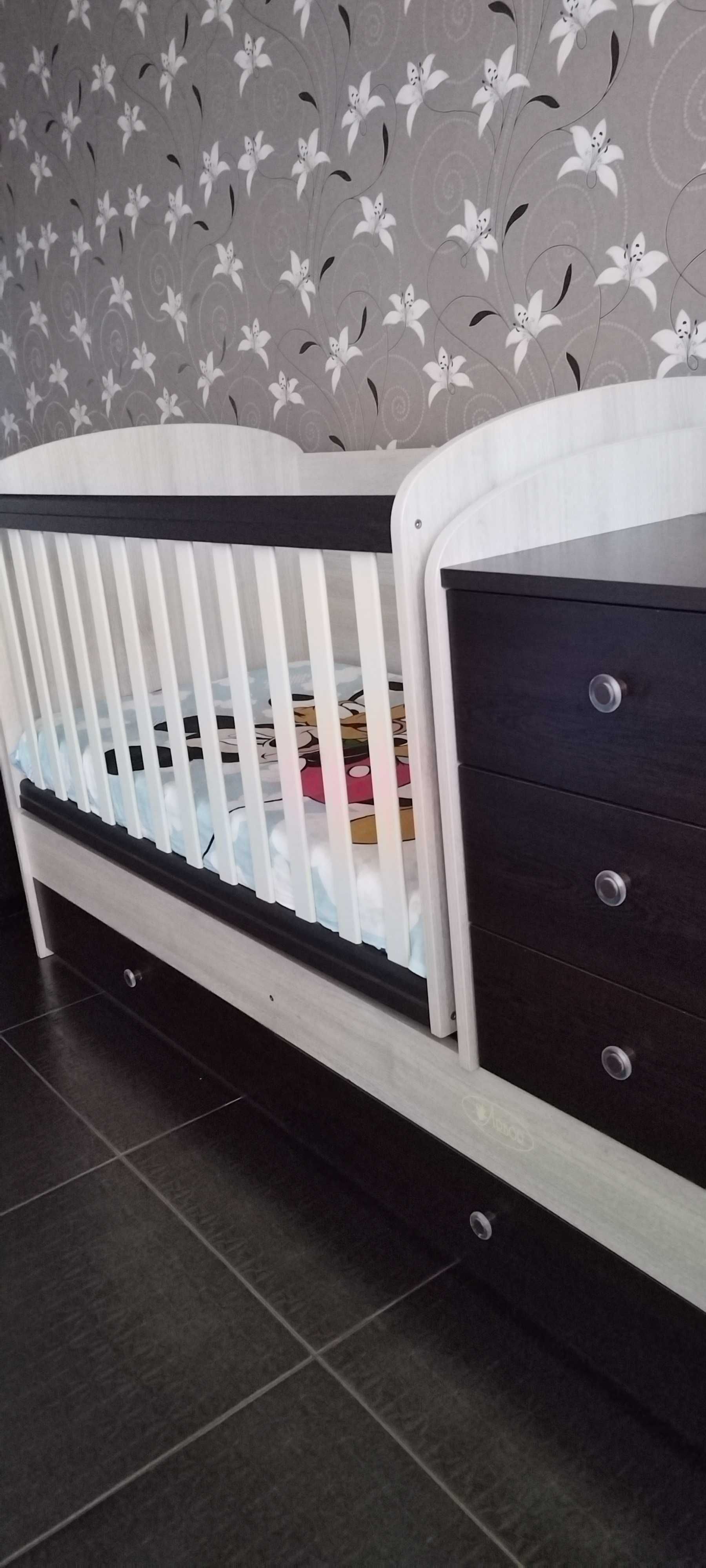 Бебешко трансформиращо се легло Arbor Baby & Junior