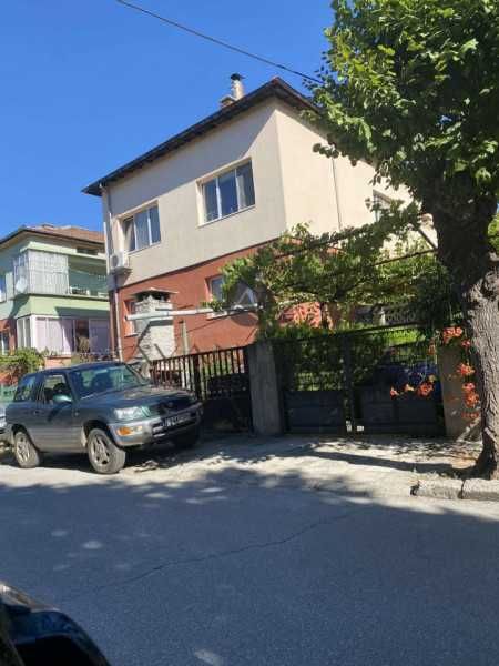 оф.14812 Етаж от къща с гараж/ Младежки хълм