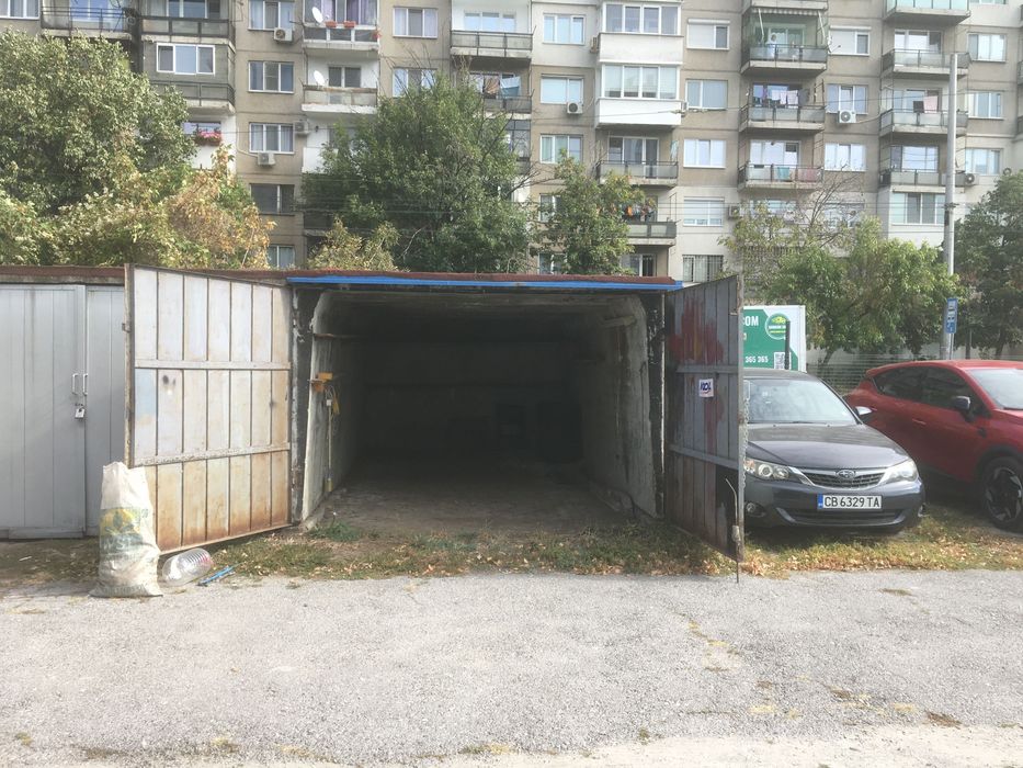 Гаражна клетка под наем