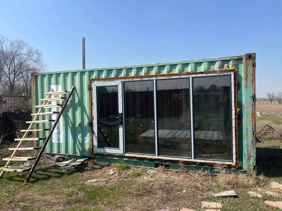 Продам контейнер 20 тоник срочно для бизнеса