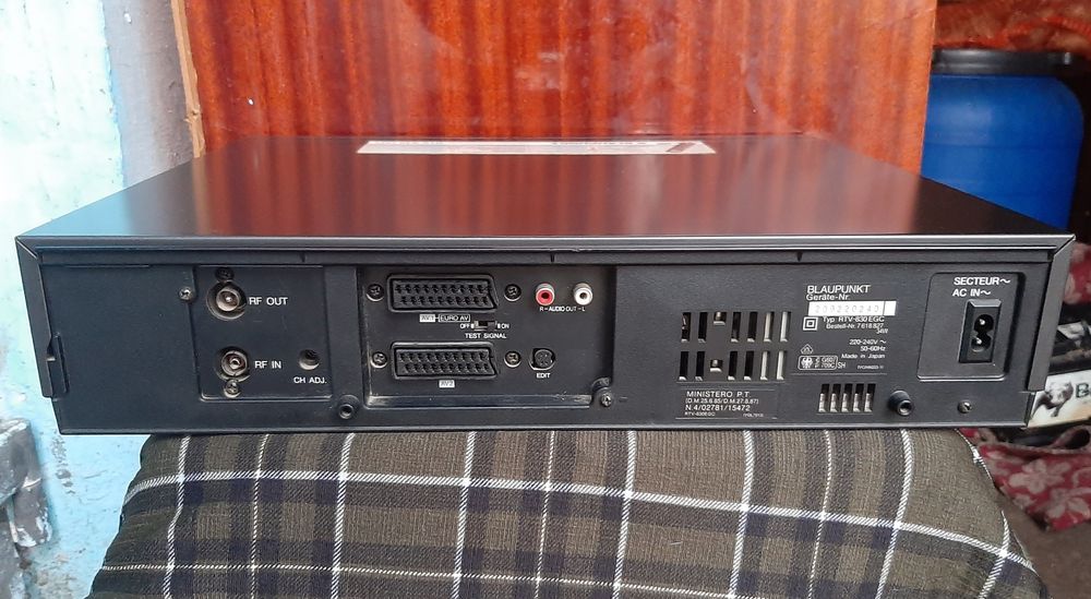 Vând videorecorder blaupunkt stereo rtv-830 în stare bună