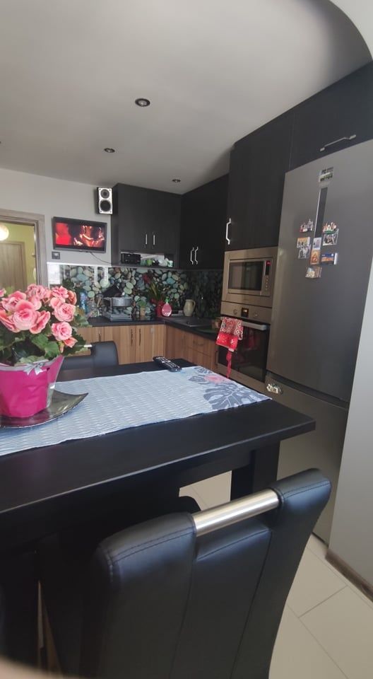 Продава се Двустаен апартамент в Добрич, Дружба 1 - 68 кв.м за 883 €/кв.м - Снимка #2