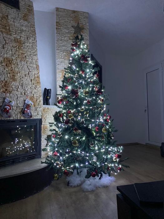 Коледна елха 210см.