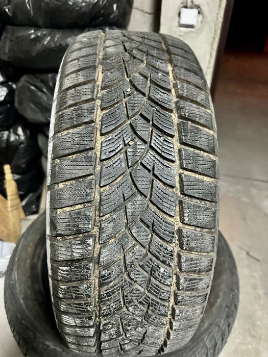 225 55 17 Good year зимни