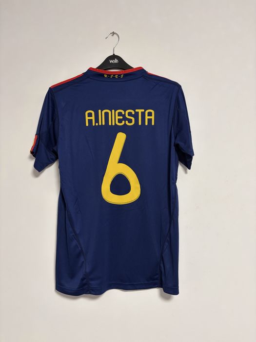 tricou fotbal jersey retro Spania A. Iniesta 6 finala world cup 2010
