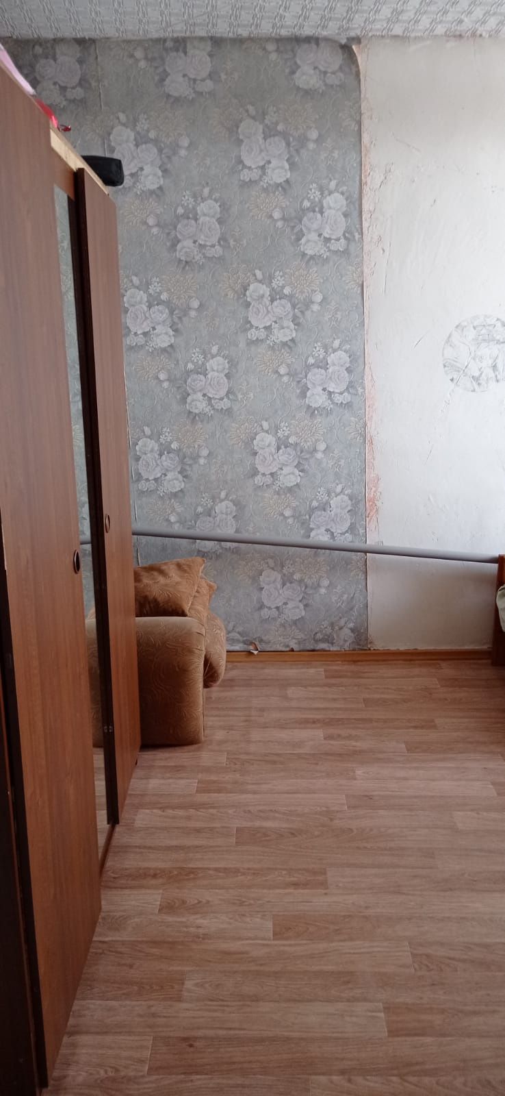 Продам дом на 2 хозяев