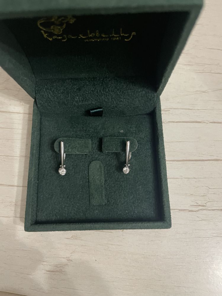 Продам золотые серьги