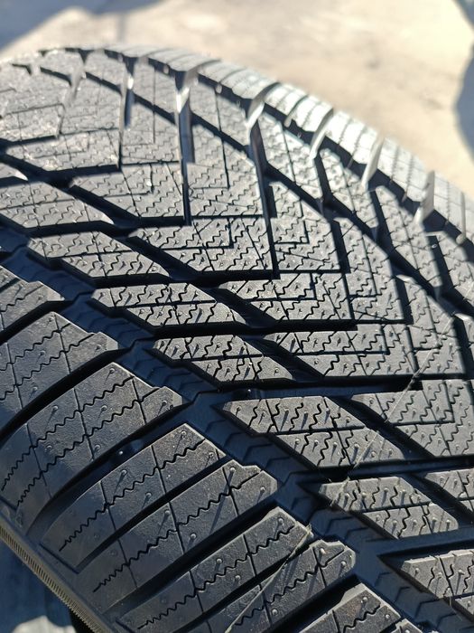 НОВИ ЗИМНИ -17цола -235/65-1бр.170лв."APLUS"-с монтаж и баланс.