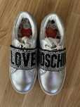 Adidasi Moschino