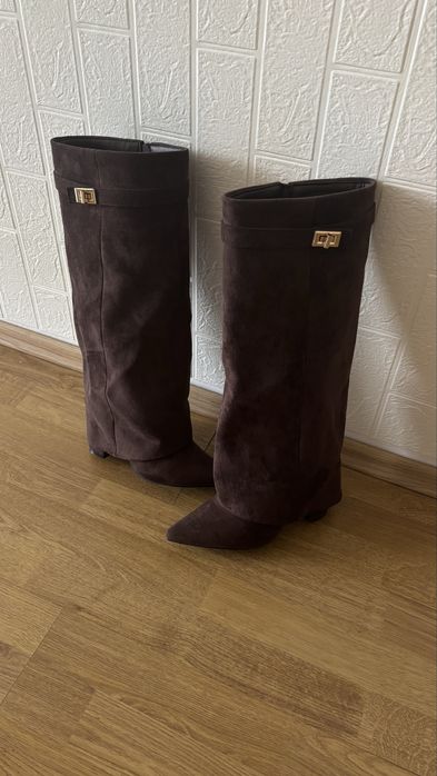Cizme imitatie piele intoarsa