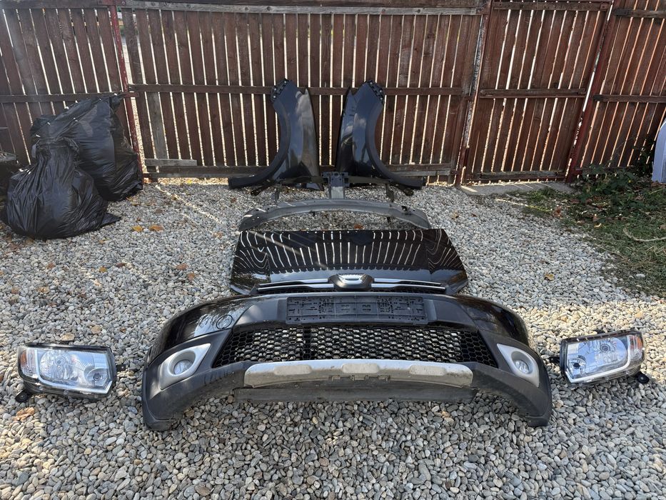 Vand parte fata Dacia Sandero Stepway 2014-negre