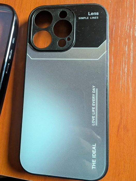 Продавам калъфи за аифон 16 про перфектни