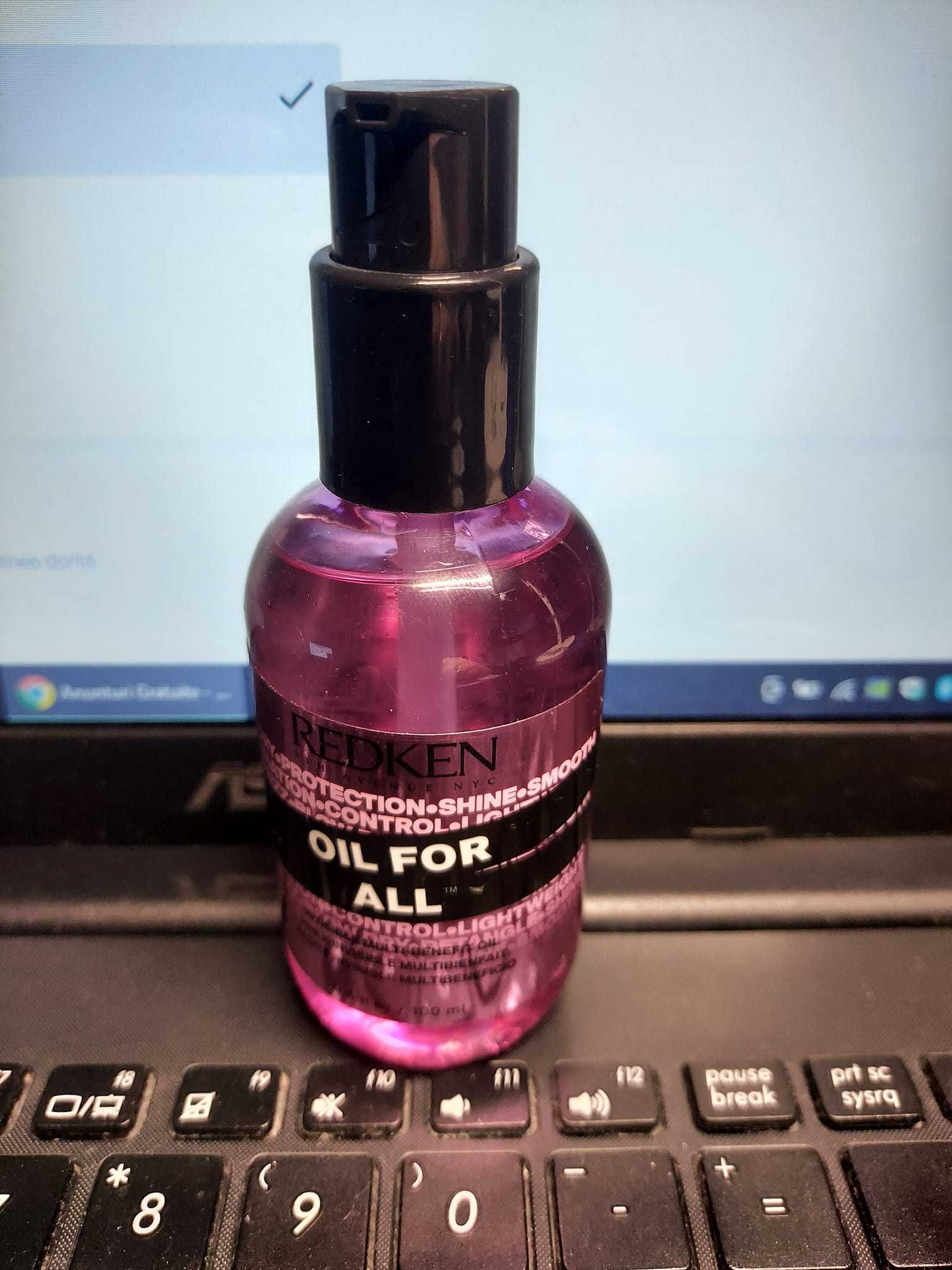 Redken
Oil For All ulei intens hrănitor pentru toate tipurile de păr