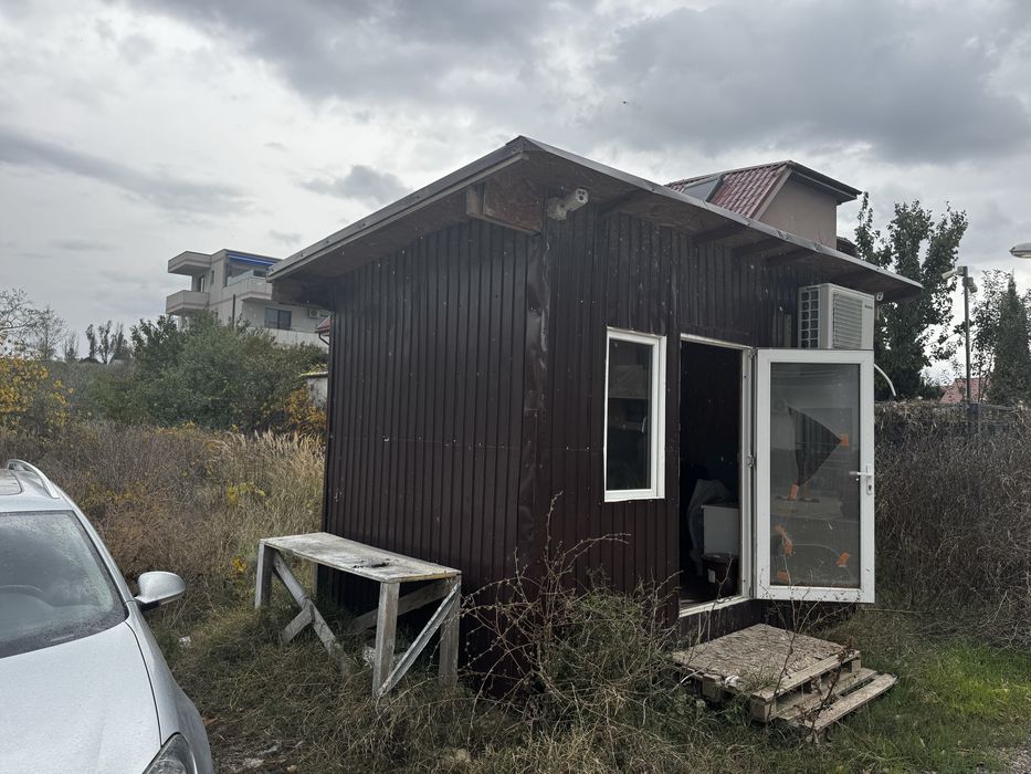 vând baraca șantier