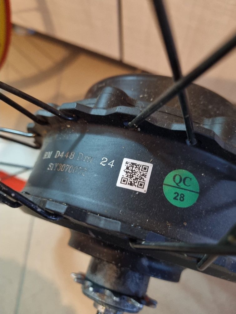Bicicleta  set roți 24 electrica 24"