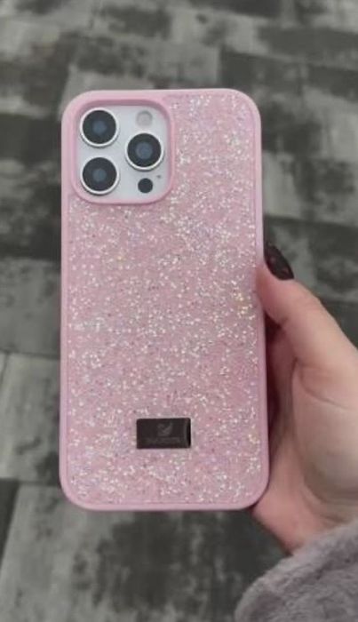 Нов калъф на Swarovski