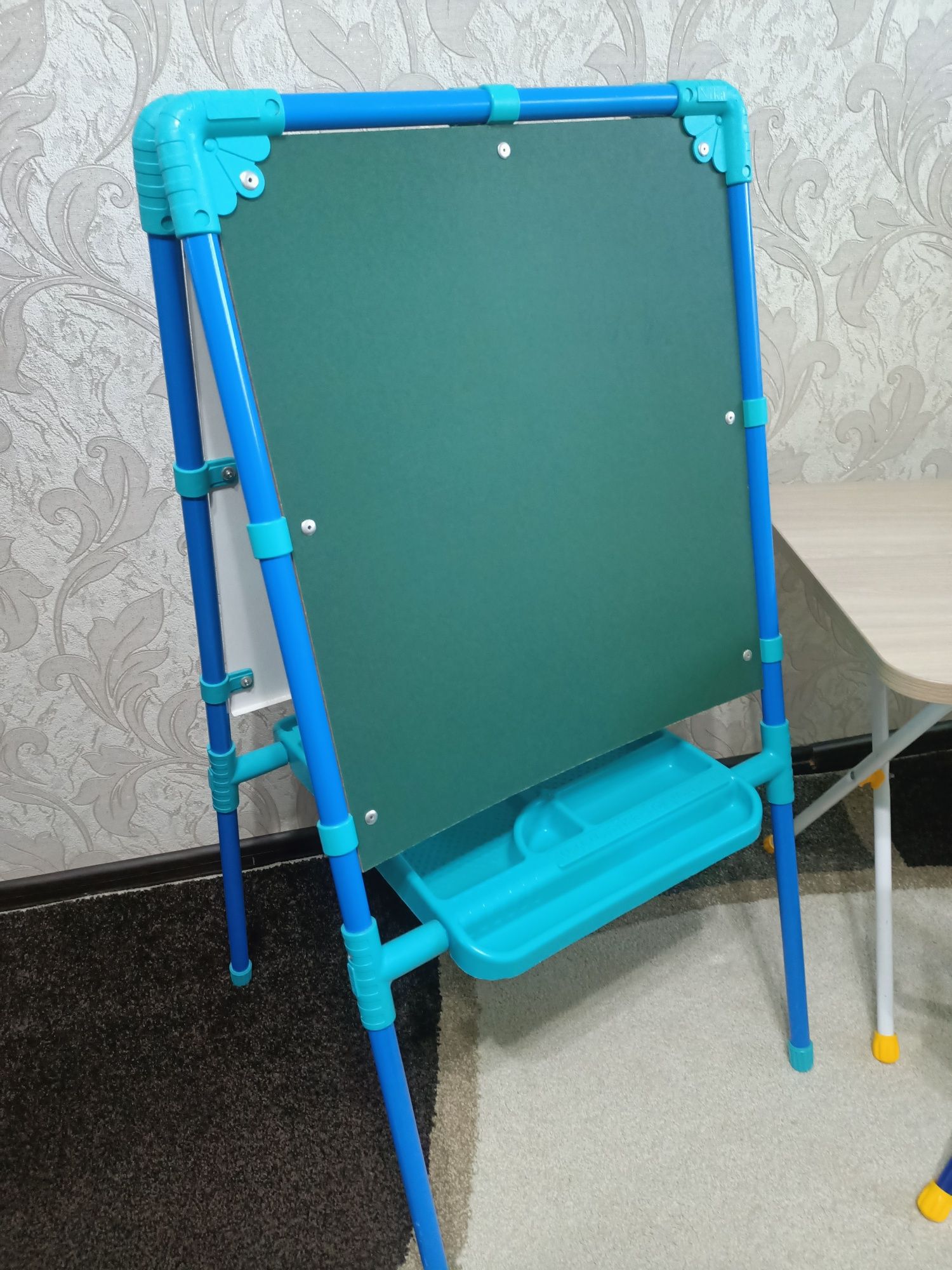 Мольберт детский