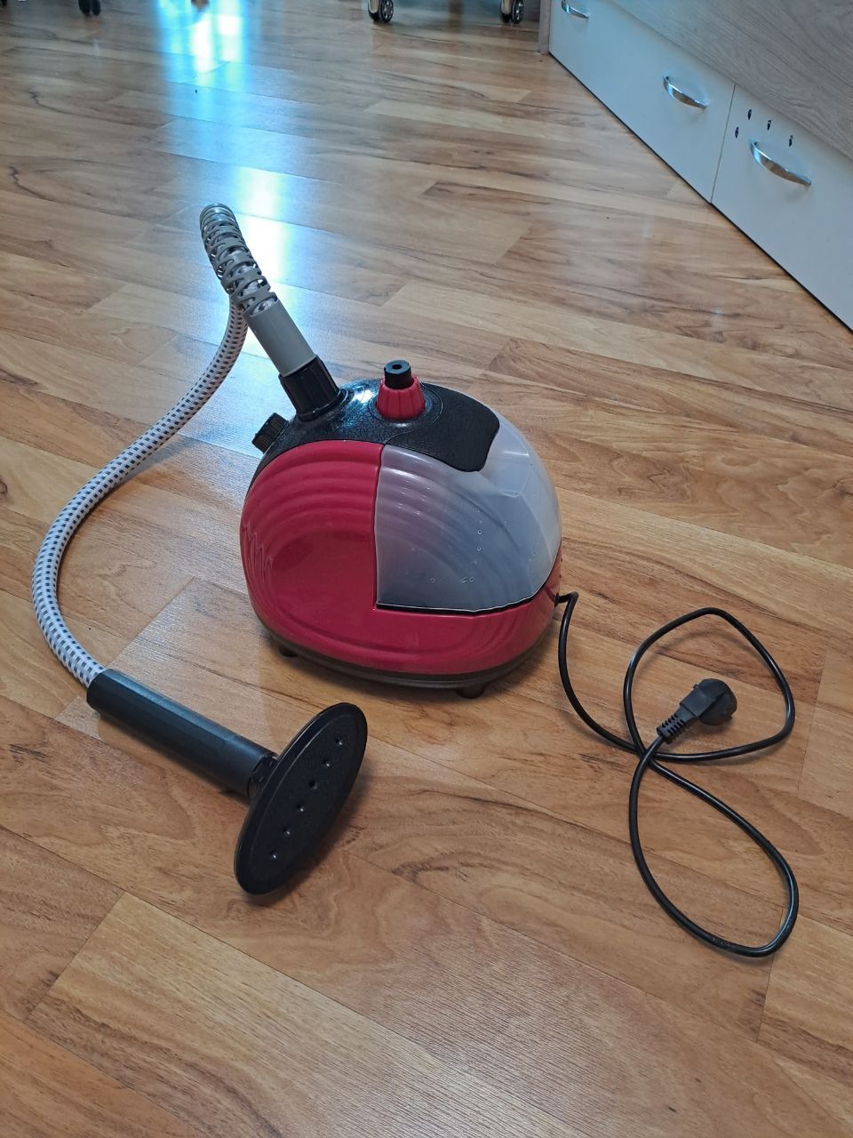 Паровой утюг Vitek