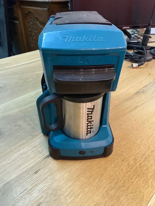 Makita DCM501Z aparat cafea cu acumulator 12 V/18 V