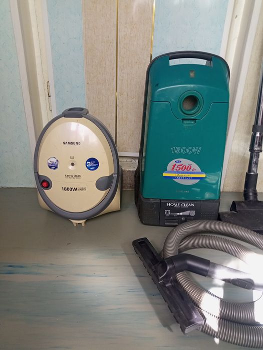 Продаются рабочие пылесосы.