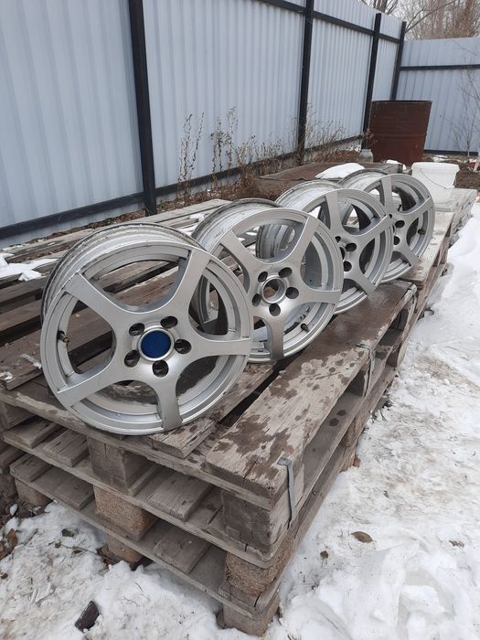 Диск титанвый хорошего состояния