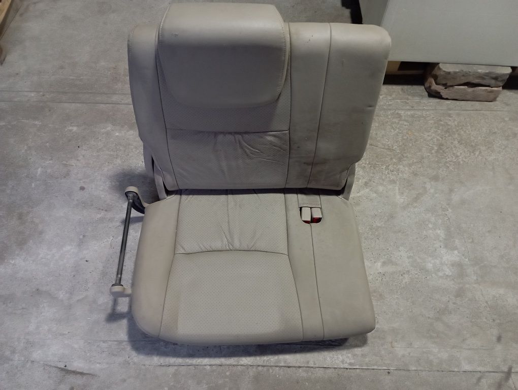 Кресло Toyota Sienna