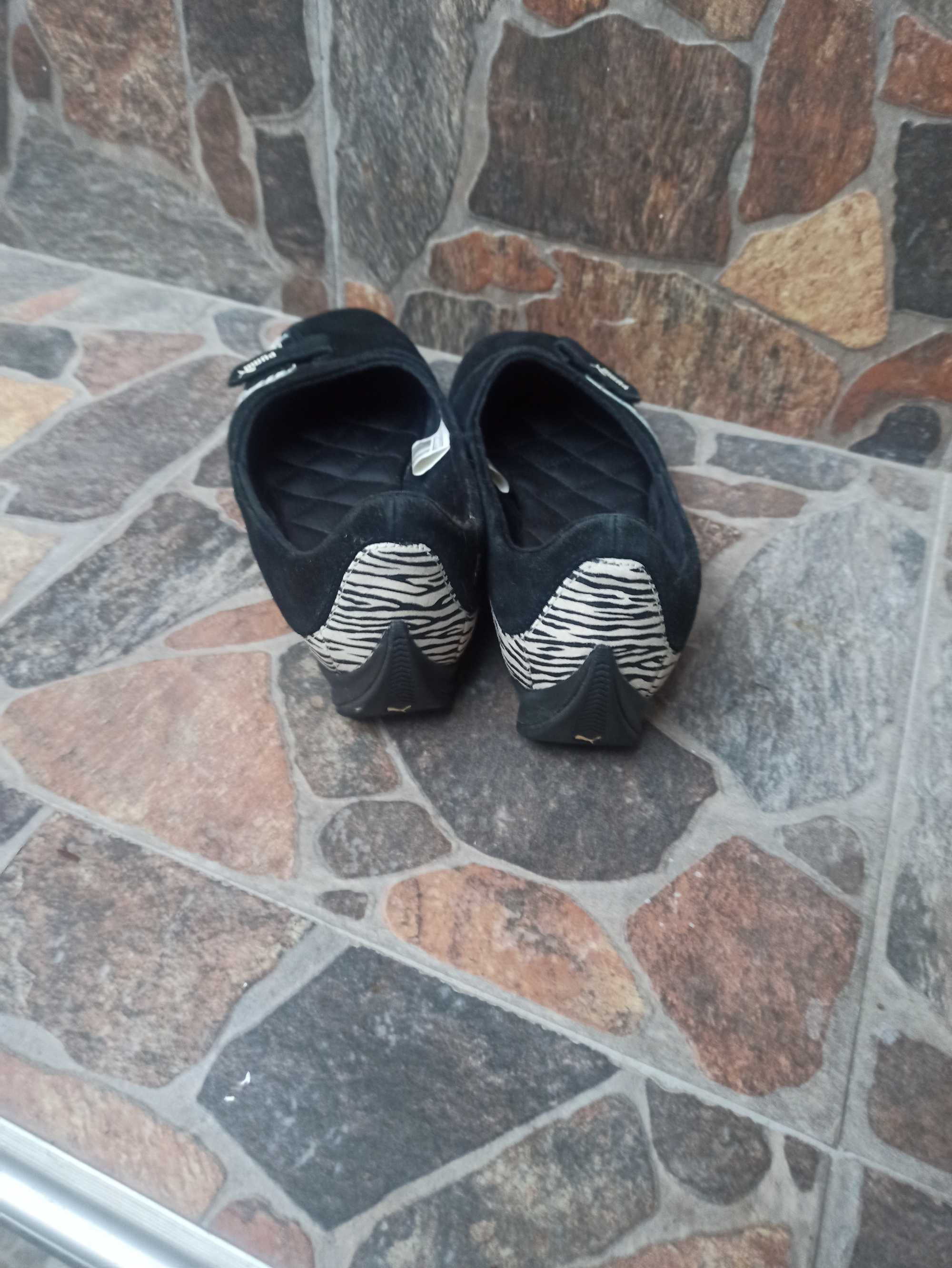 Дамски спортни обувки puma 40 номер