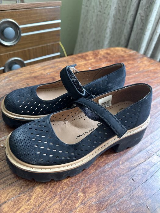 Школьная обувь