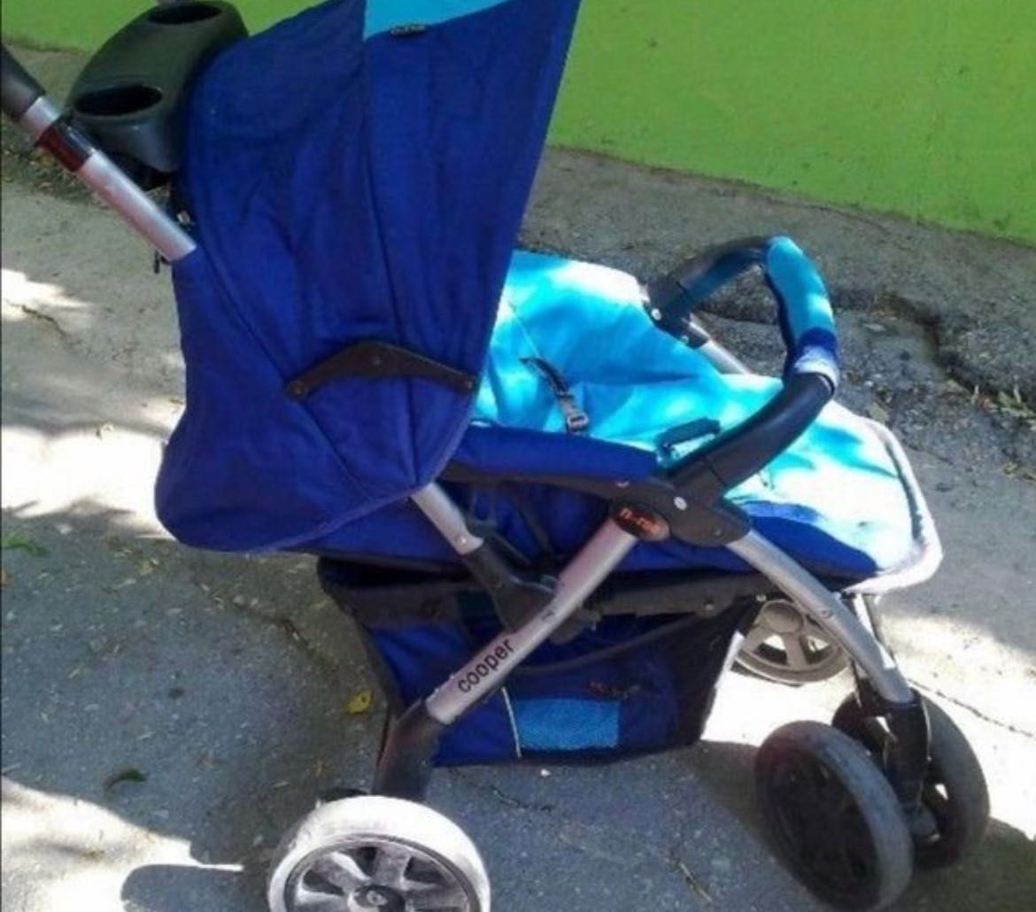 Бебешка количка в две части