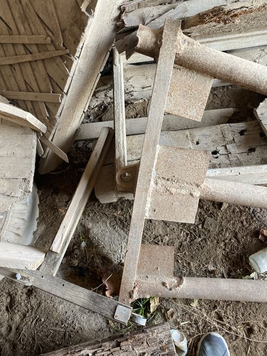 продаю дверь и прицеп