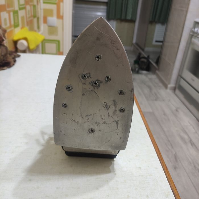 Утюг советский работает всё 80000