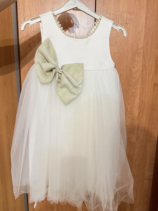 Продам платье на девочку