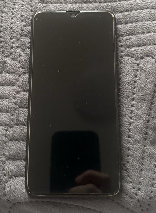 Продам телефон OPPO A5s