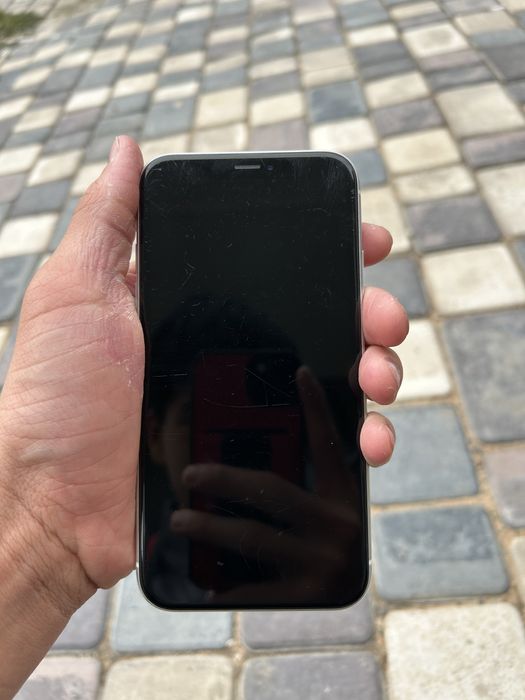 Iphone xr торг есть