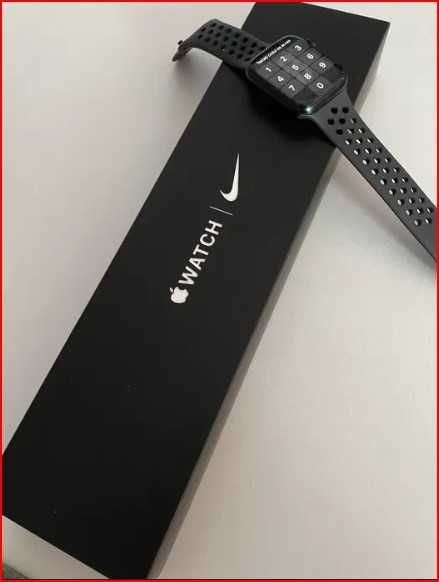 Apple Watch 7 45mm Nike Edition GPS